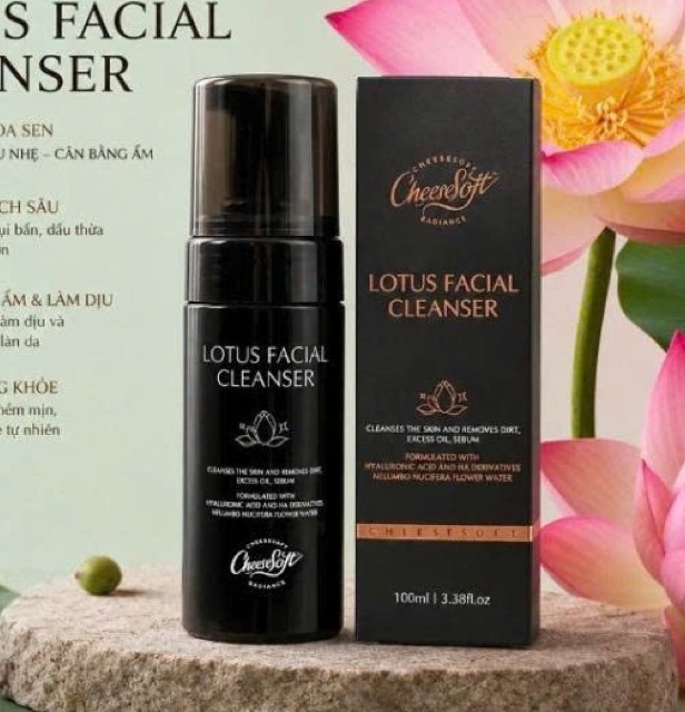 Sữa rửa mặt hoa sen Lotus Facial Cleanser